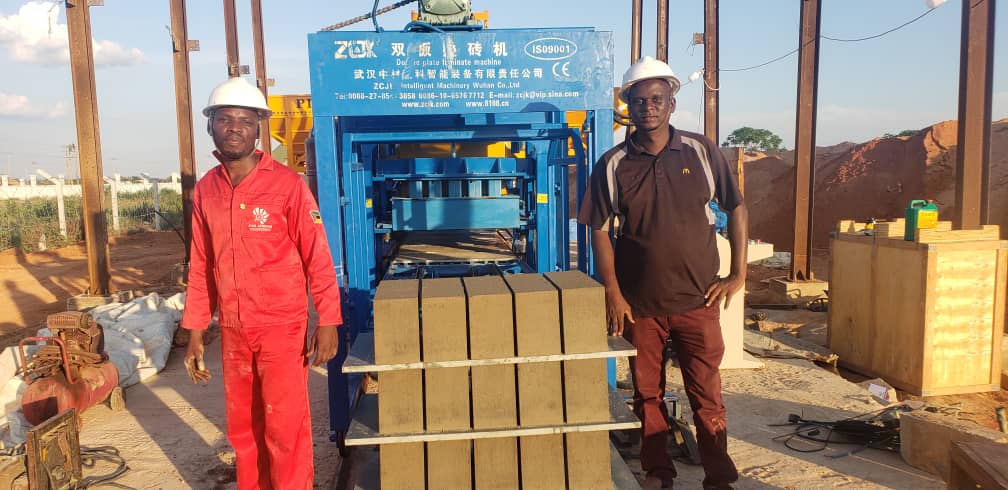 ZCJK Africa local engineer install the brick machine for local customer 