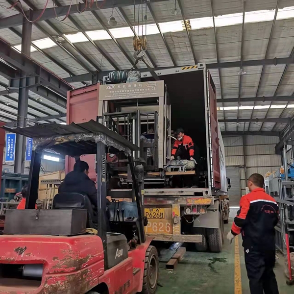 ZCJK QTY4-15 block machine shipped to South Africa